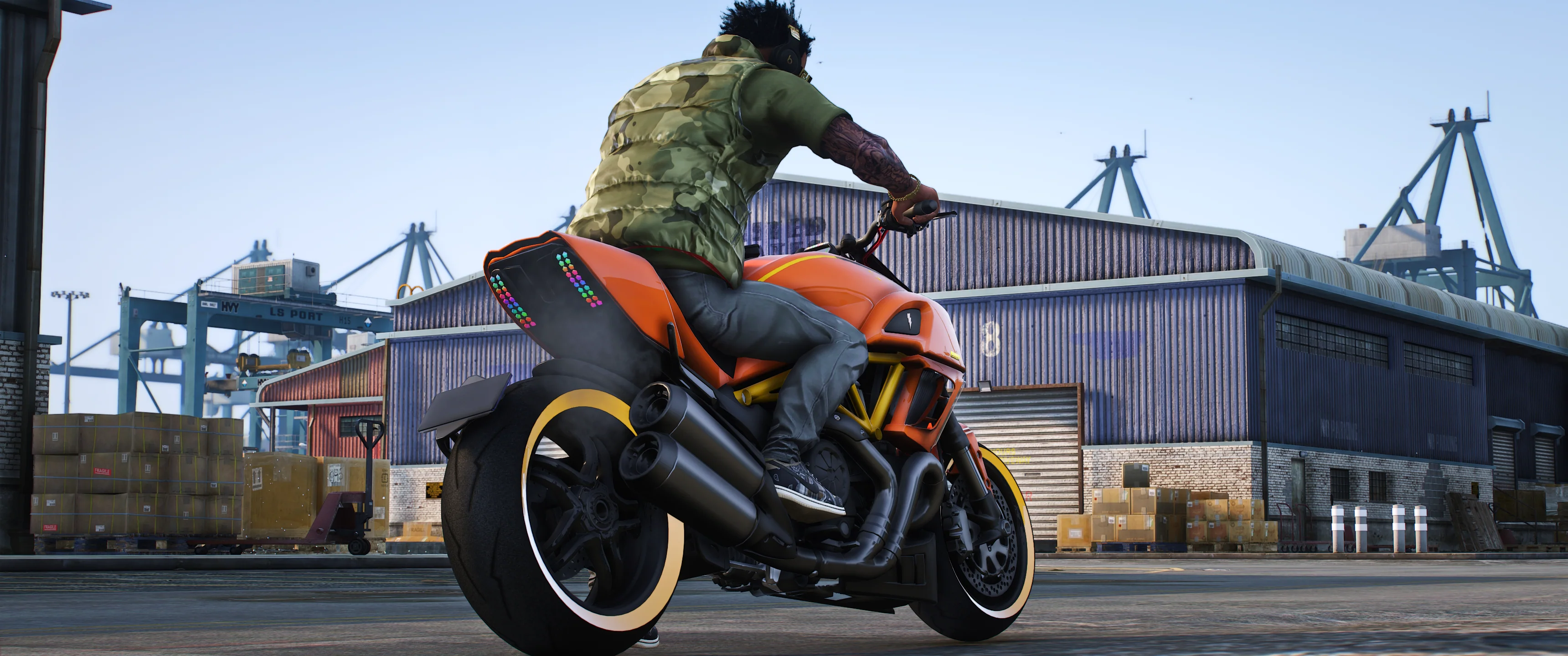 (Debadged) Ducati Diavel [Dinamic Lights] - Image 2