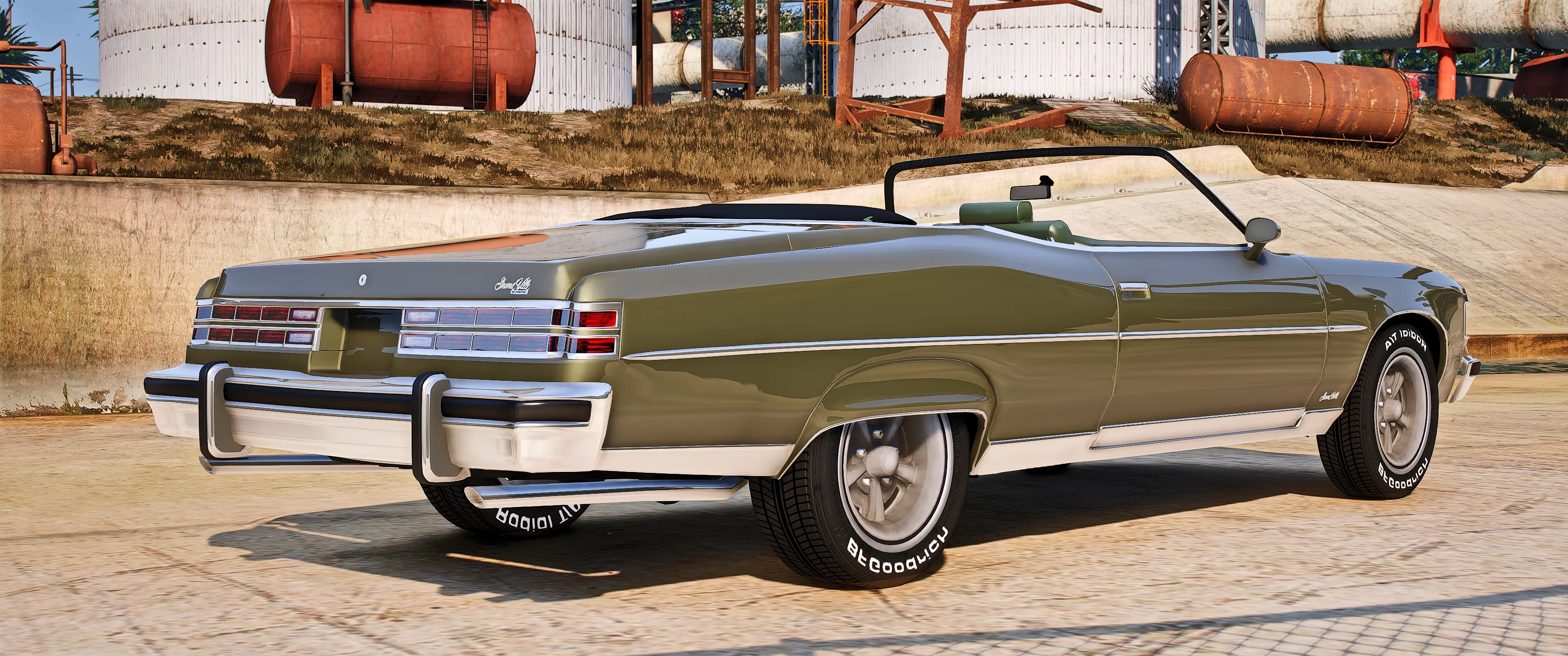 Pontiac Grand Ville Vert Stock 1975 - Image 2