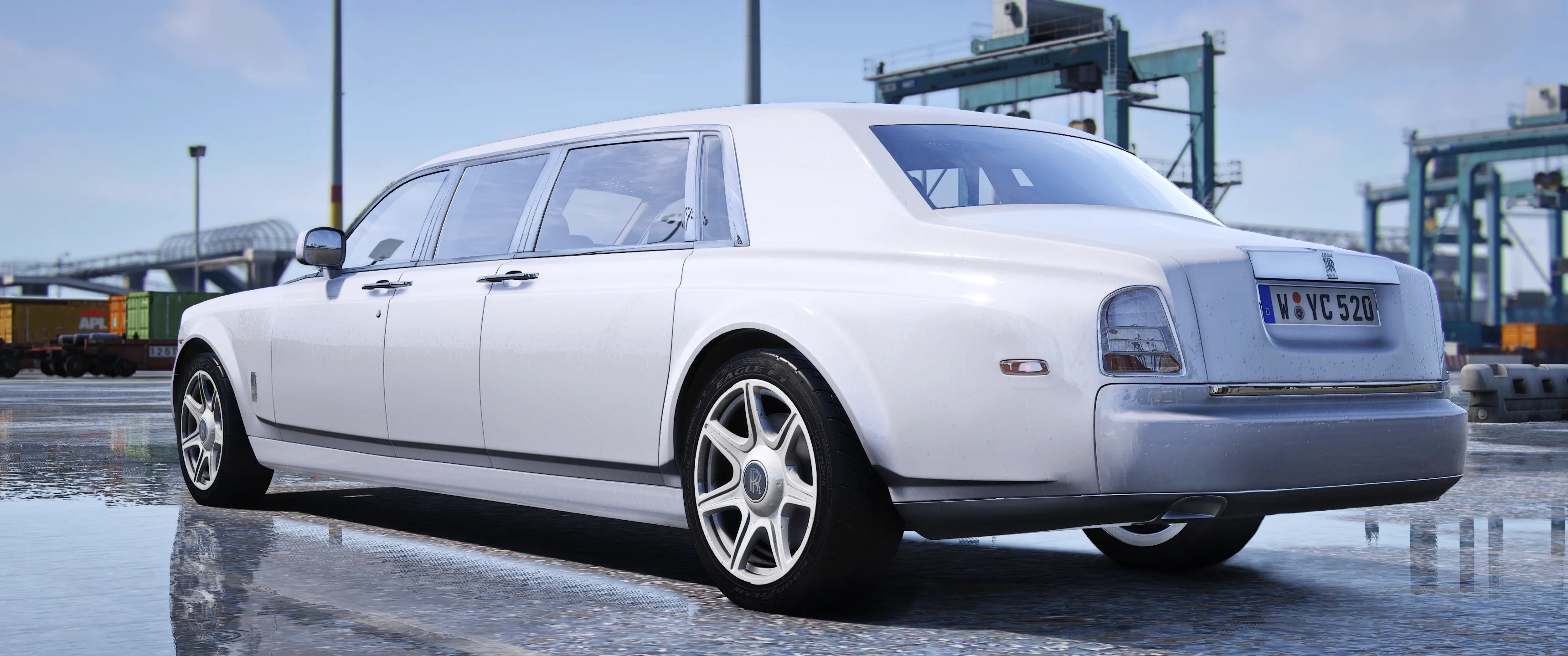 Rolls Royce Phantom Limo - Image 2